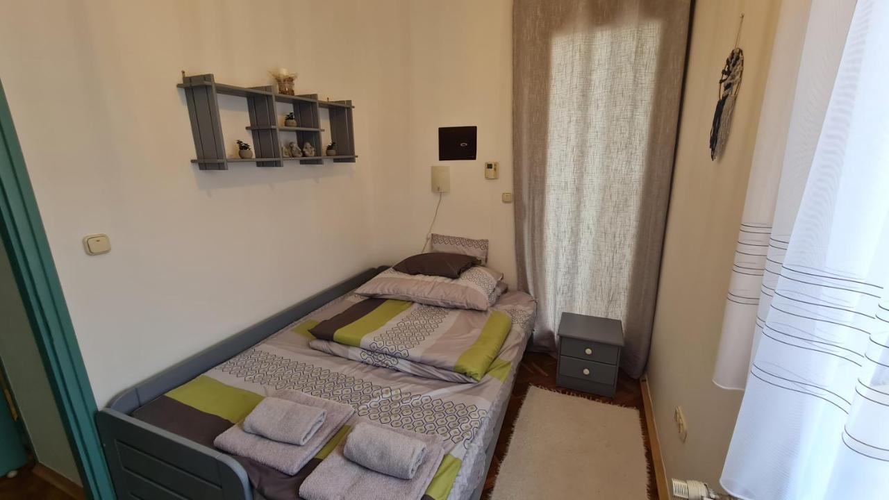 Ri-Jo Apartman Mohács Eksteriør billede