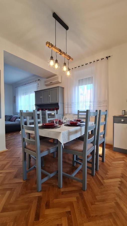Ri-Jo Apartman Mohács Eksteriør billede